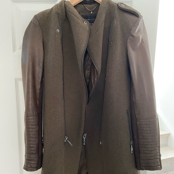 BCBG coat with leather sleeves - Picture 5 of 8